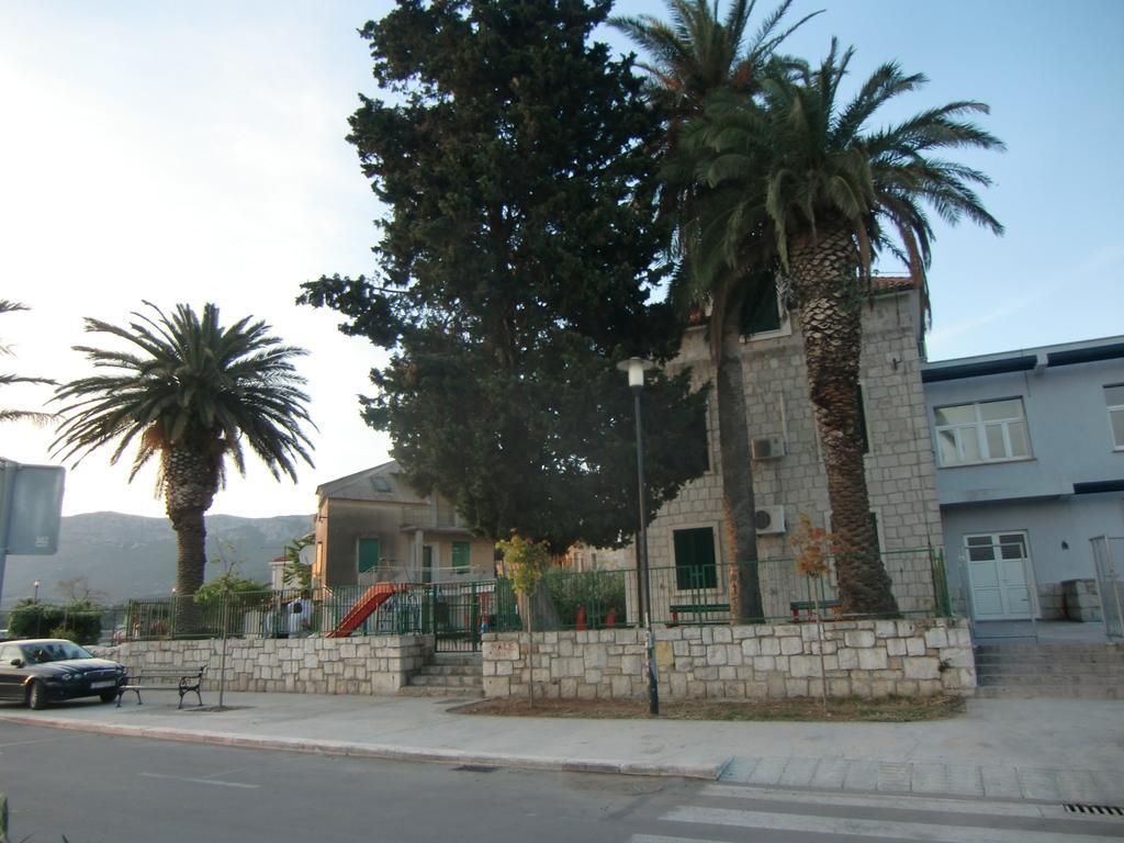 Apartments Mali Raj Vranjic Extérieur photo
