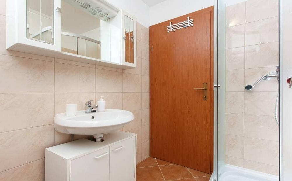 Apartments Mali Raj Vranjic Extérieur photo