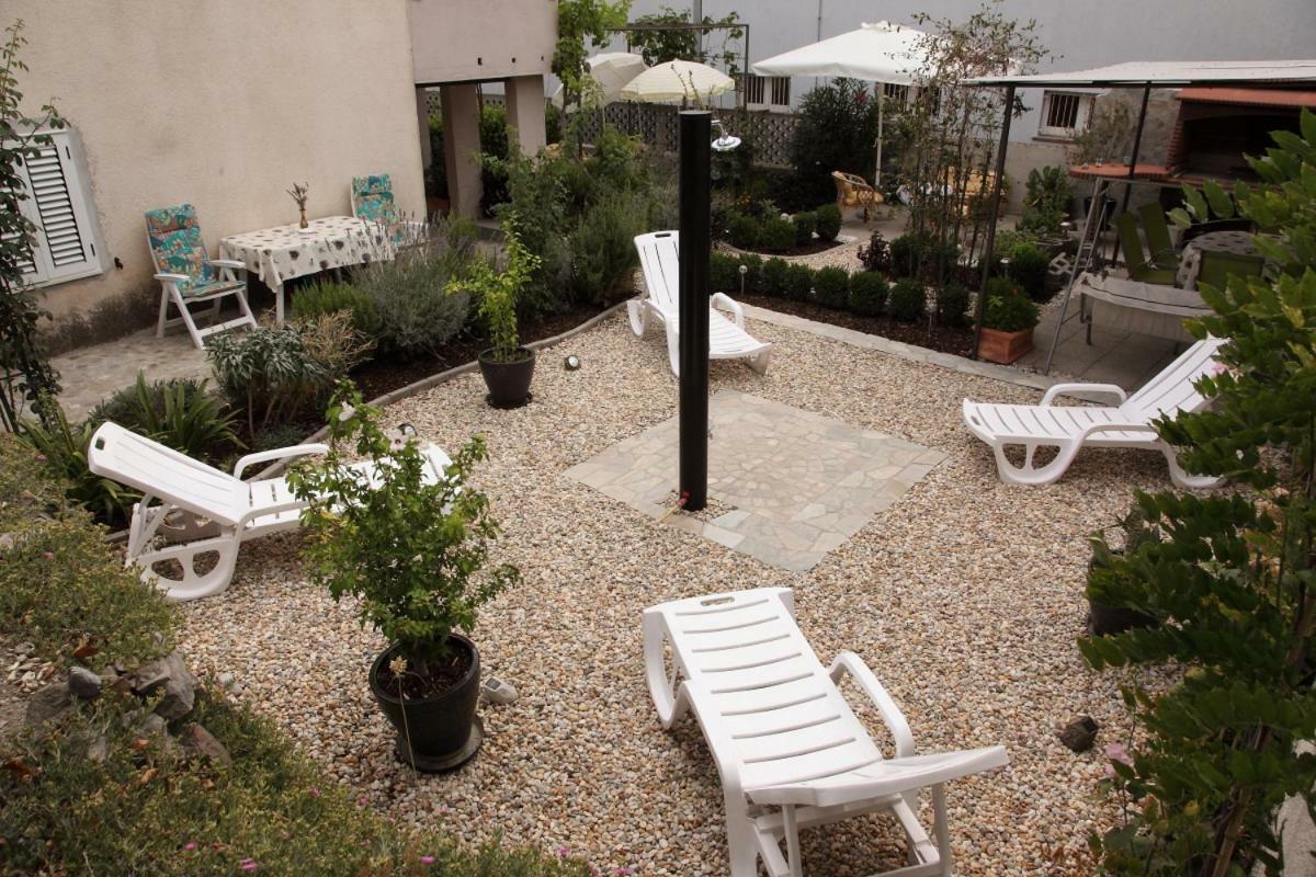 Apartments Mali Raj Vranjic Extérieur photo