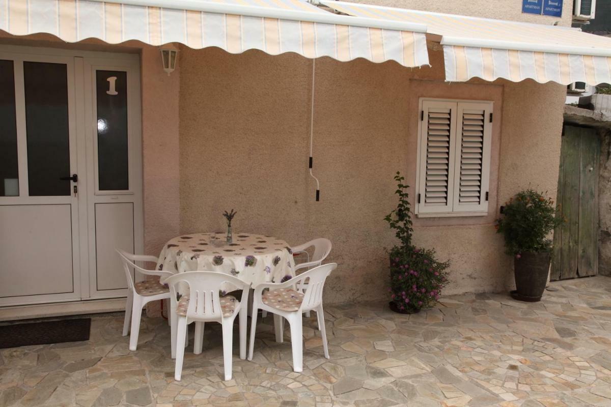 Apartments Mali Raj Vranjic Extérieur photo